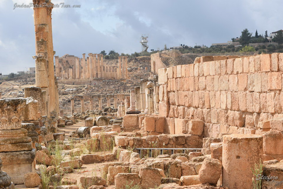 Jordan Airspace Remains Open: A Safe Haven for Travelers