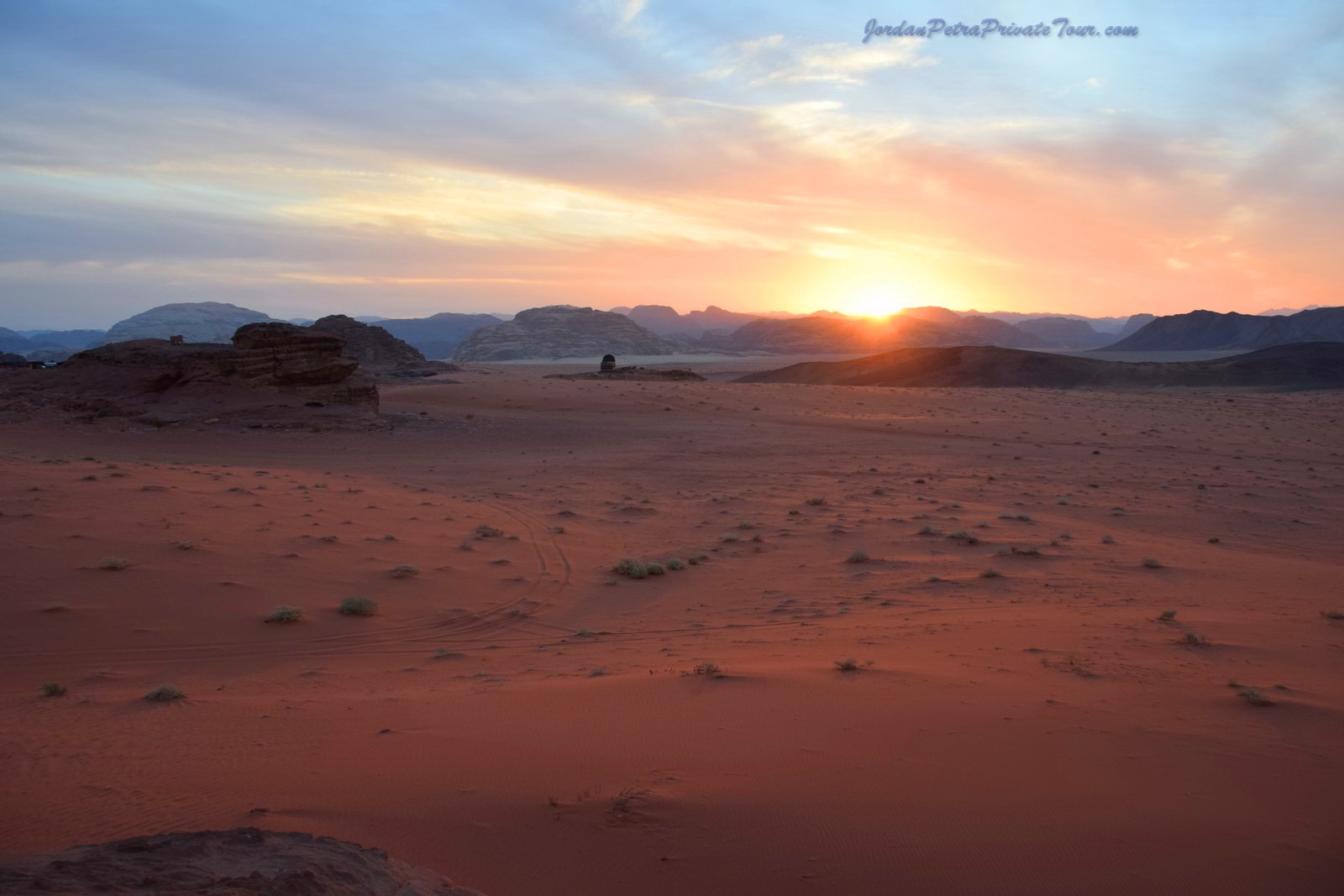 Calls for enhancing tourist services